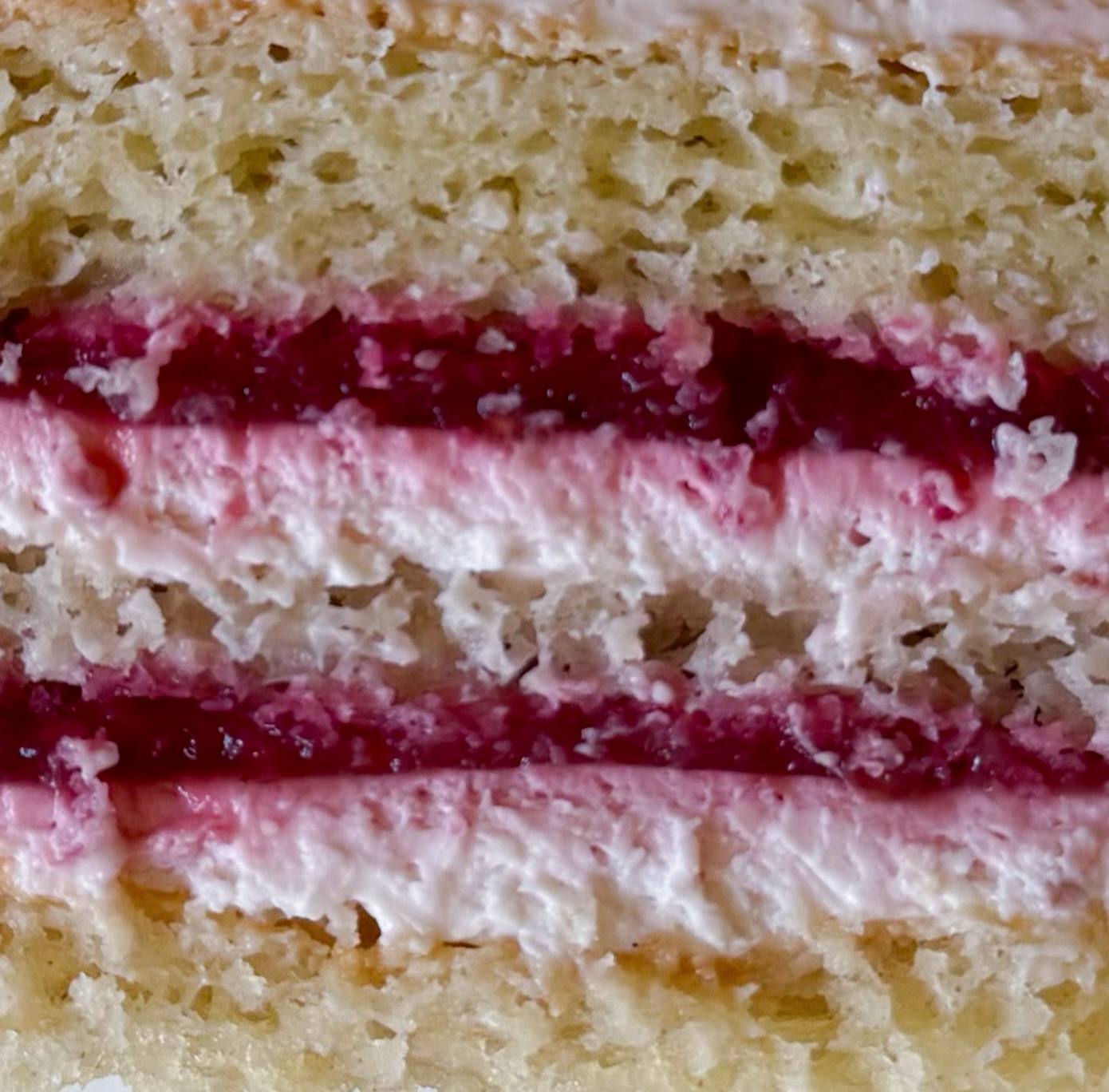 Малиновый йогурт